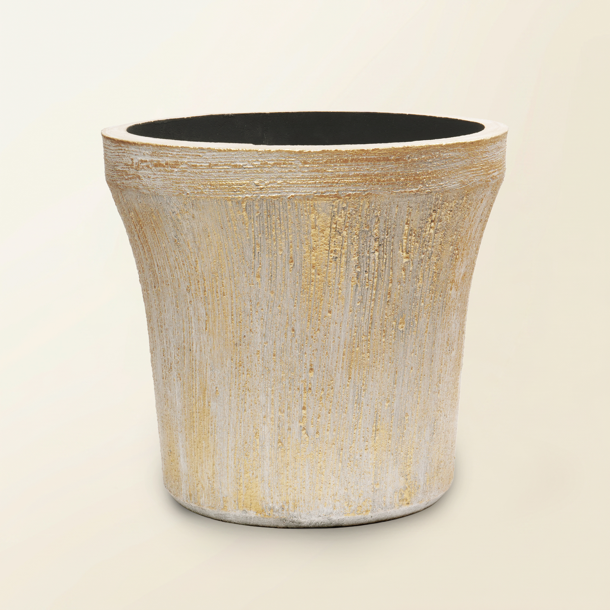 Clara-GOLD:SLVR-01